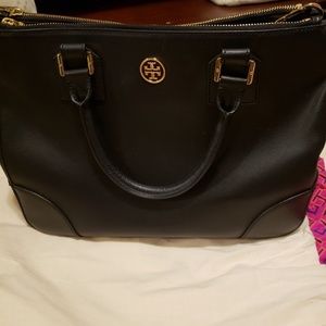 Tory Burch Robinson's Tote (authentic)